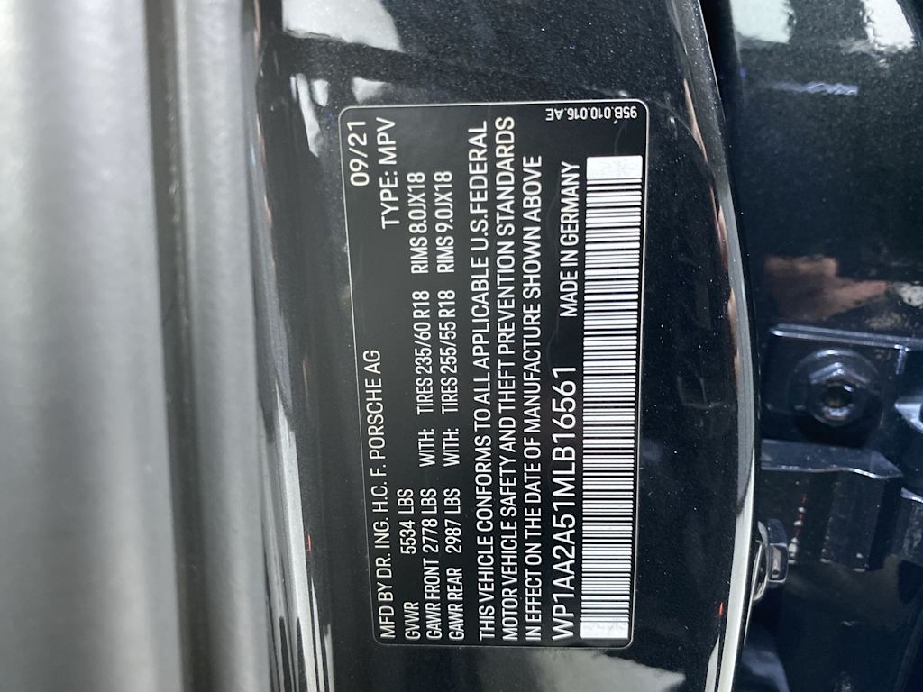 Thumbnail: 2021 Porsche Macan - 18