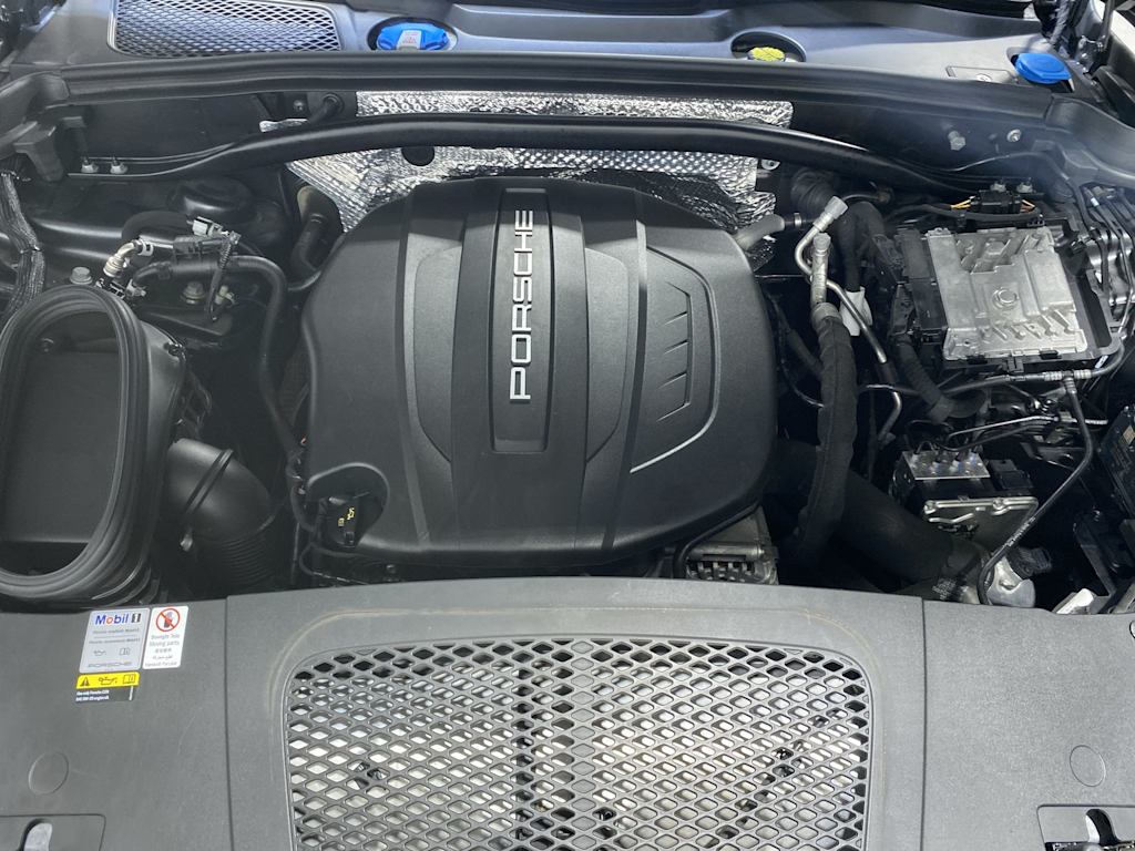 Thumbnail: 2021 Porsche Macan - 9