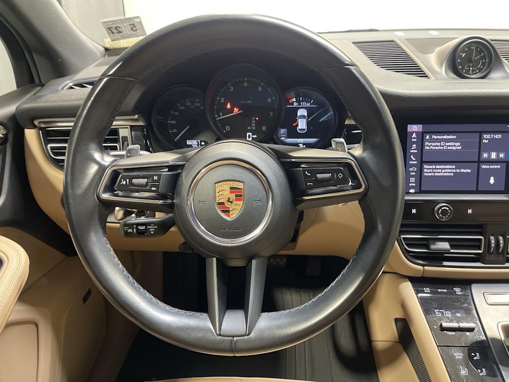 Thumbnail: 2022 Porsche Macan - 10