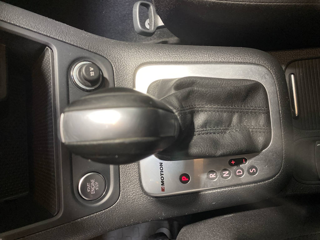 Thumbnail: 2017 Volkswagen Tiguan - 15