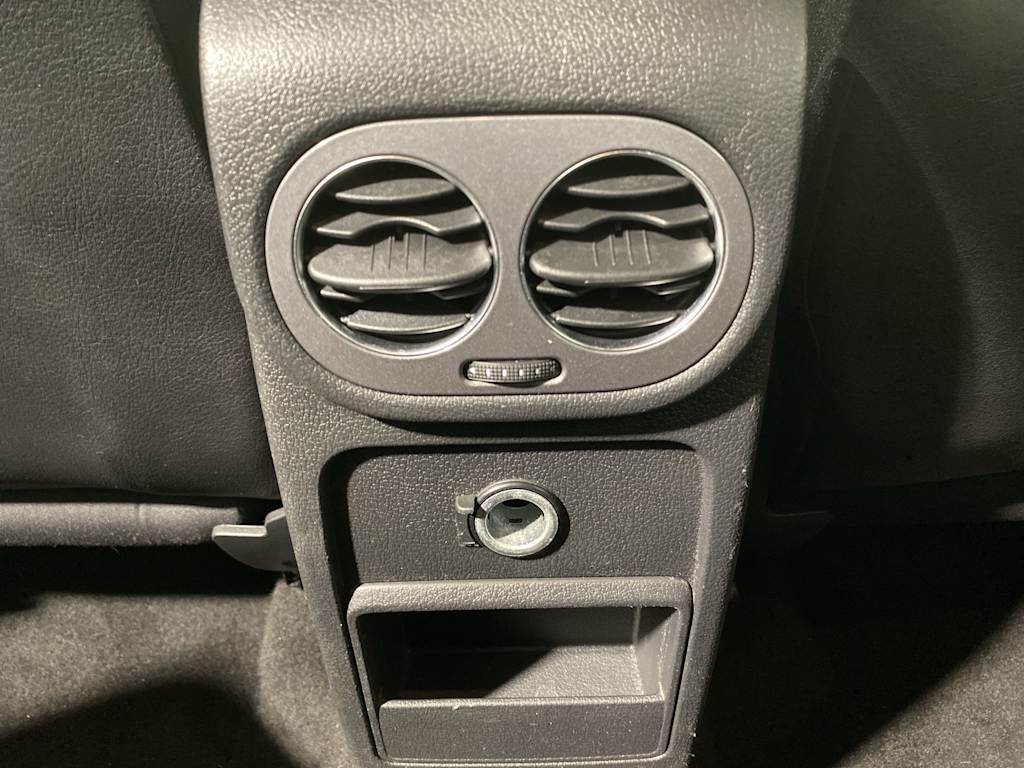 Thumbnail: 2017 Volkswagen Tiguan - 25