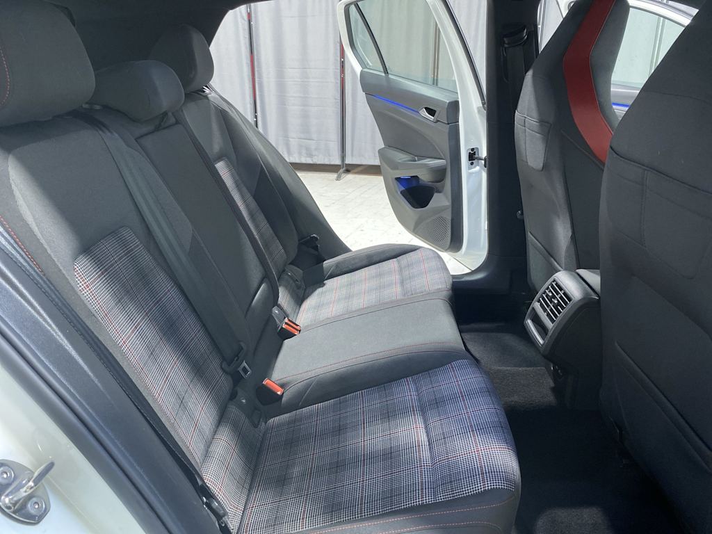 Thumbnail: 2022 Volkswagen Golf - 18