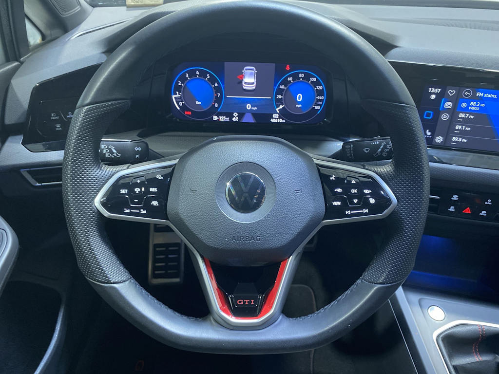Thumbnail: 2022 Volkswagen Golf - 10