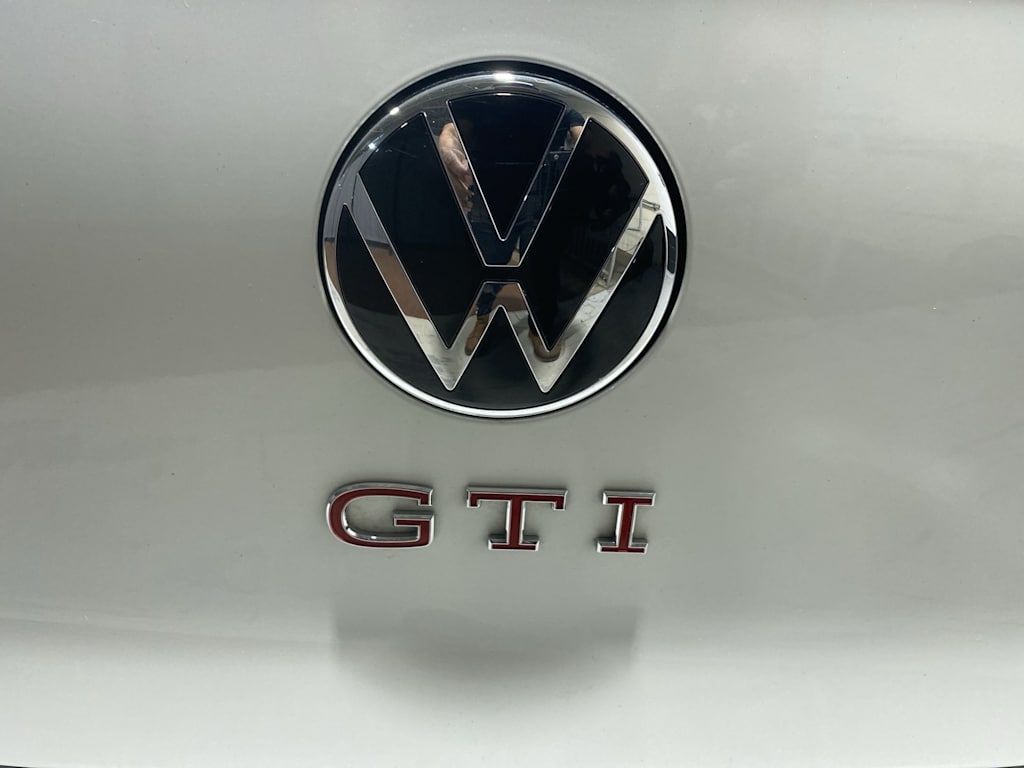 Thumbnail: 2022 Volkswagen Golf - 7