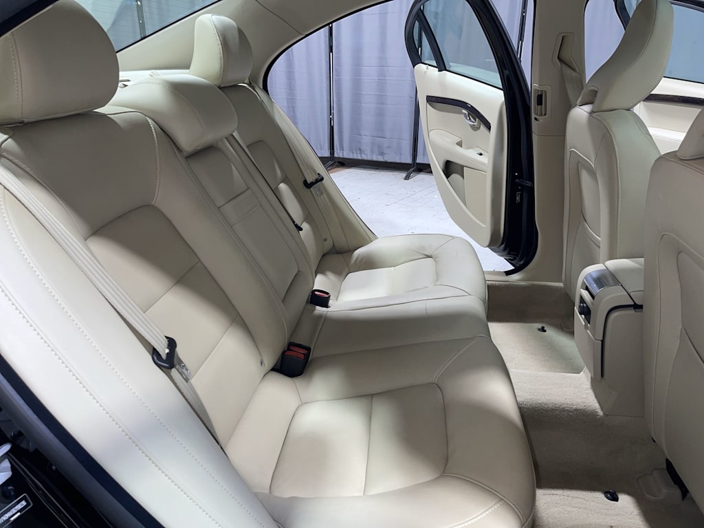 Thumbnail: 2016 Volvo S80 - 19