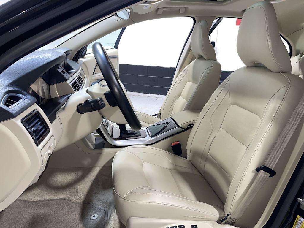 Thumbnail: 2016 Volvo S80 - 11
