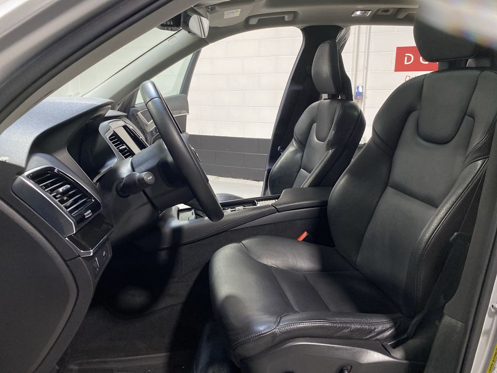 Thumbnail: 2017 Volvo XC90 - 12