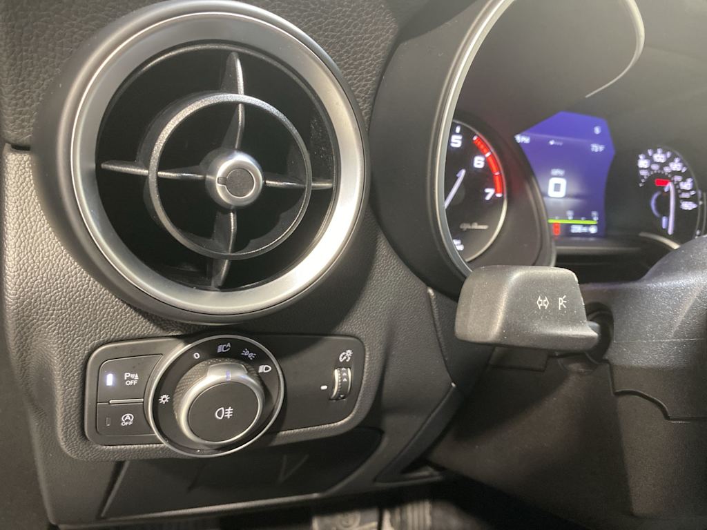 Thumbnail: 2019 Alfa Romeo Stelvio - 24