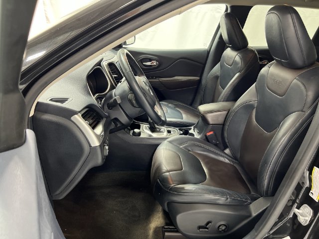 Thumbnail: 2014 Jeep Cherokee - 11
