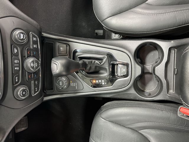 Thumbnail: 2020 Jeep Cherokee - 15