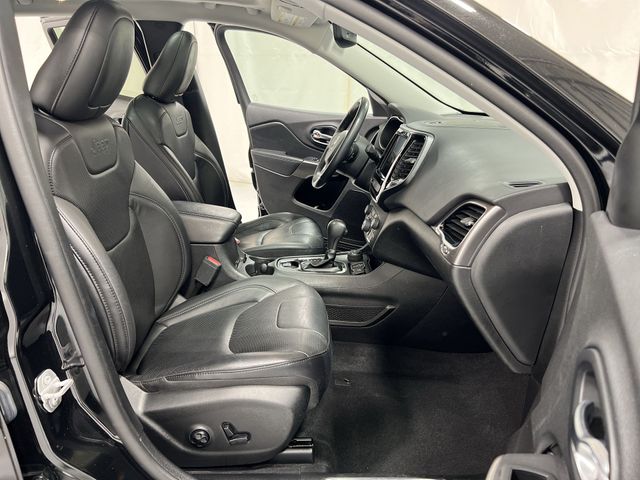 Thumbnail: 2020 Jeep Cherokee - 30
