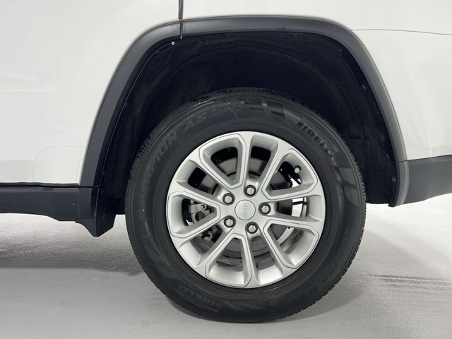 Thumbnail: 2021 Jeep Grand Cherokee - 7