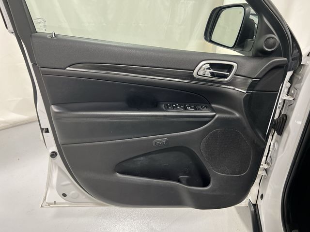 Thumbnail: 2019 Jeep Grand Cherokee - 33