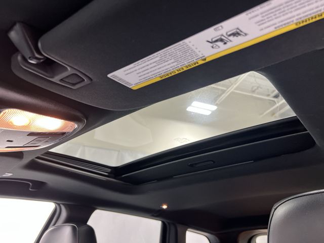 Thumbnail: 2019 Jeep Grand Cherokee - 28