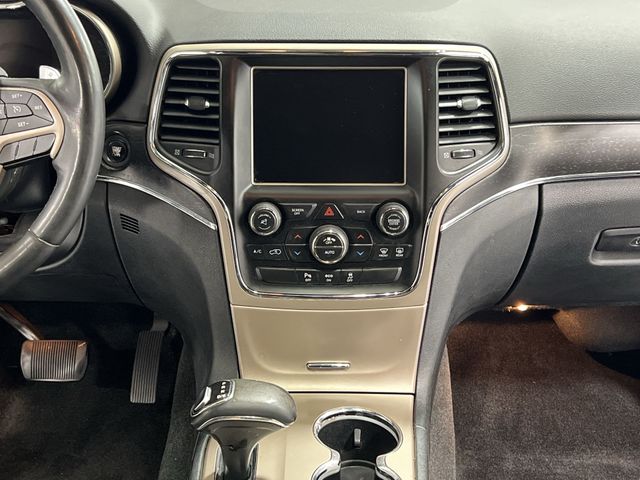 Thumbnail: 2015 Jeep Grand Cherokee - 13