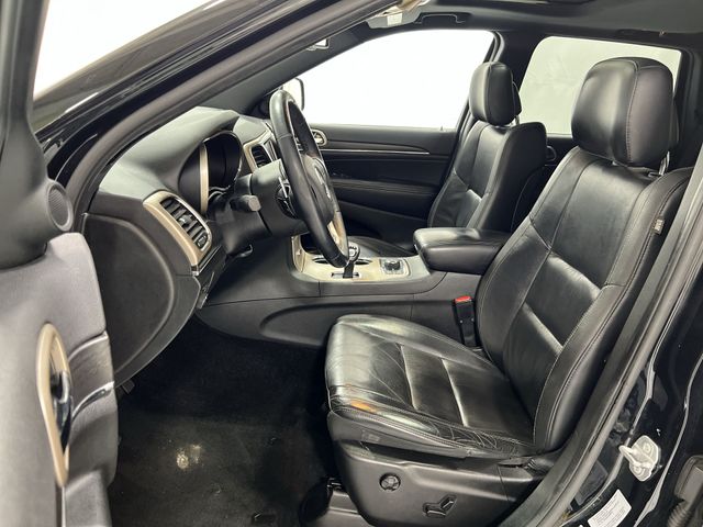 Thumbnail: 2015 Jeep Grand Cherokee - 11