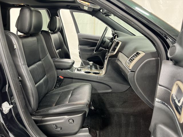 Thumbnail: 2015 Jeep Grand Cherokee - 32