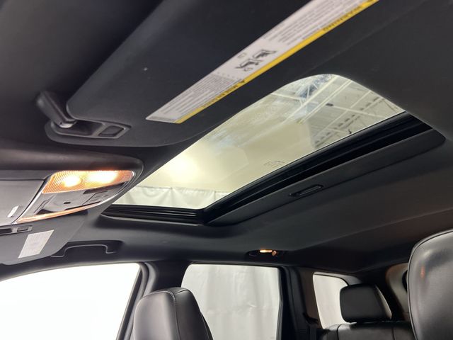 Thumbnail: 2015 Jeep Grand Cherokee - 29