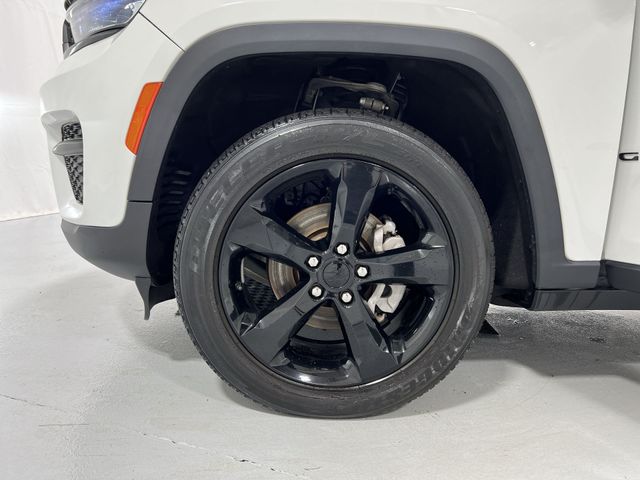 Thumbnail: 2023 Jeep Grand Cherokee - 8