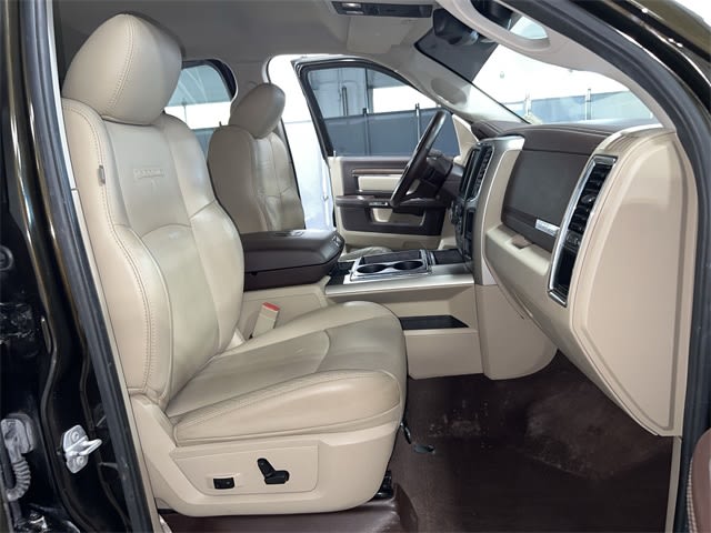 2014 RAM 1500 Laramie 29