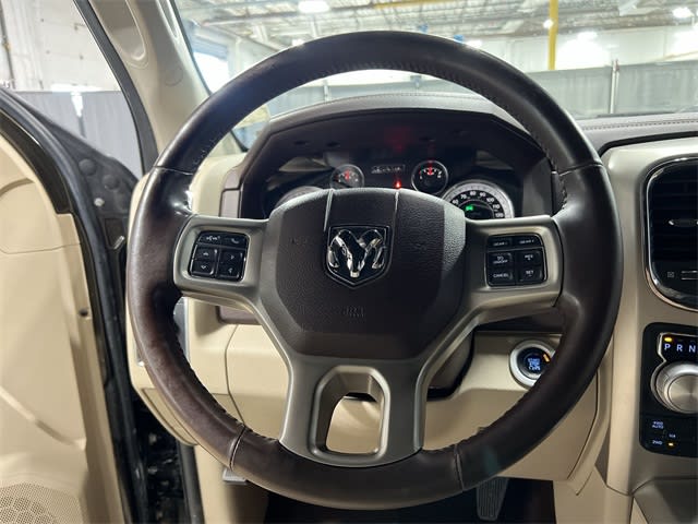 2014 RAM 1500 Laramie 10