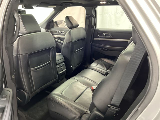 Thumbnail: 2018 Ford Explorer - 29