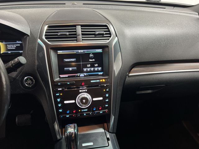 Thumbnail: 2016 Ford Explorer - 14