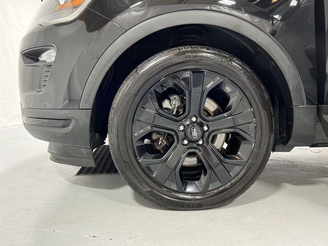 Thumbnail: 2019 Ford Explorer - 8