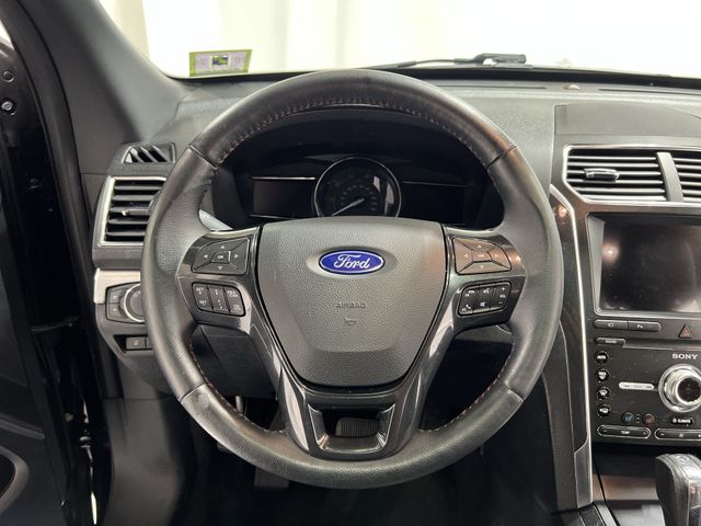 Thumbnail: 2019 Ford Explorer - 10