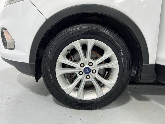 Thumbnail: 2018 Ford Escape - 8