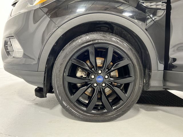 Thumbnail: 2019 Ford Escape - 7