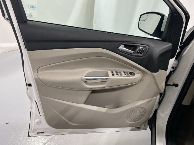 Thumbnail: 2014 Ford Escape - 31