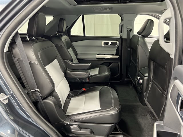 Thumbnail: 2022 Ford Explorer - 30