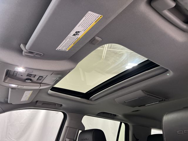 Thumbnail: 2016 GMC Yukon - 25