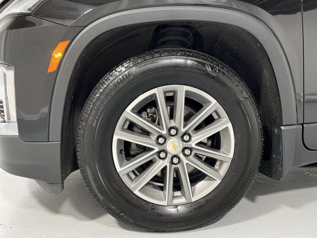Thumbnail: 2023 Chevrolet Traverse - 8