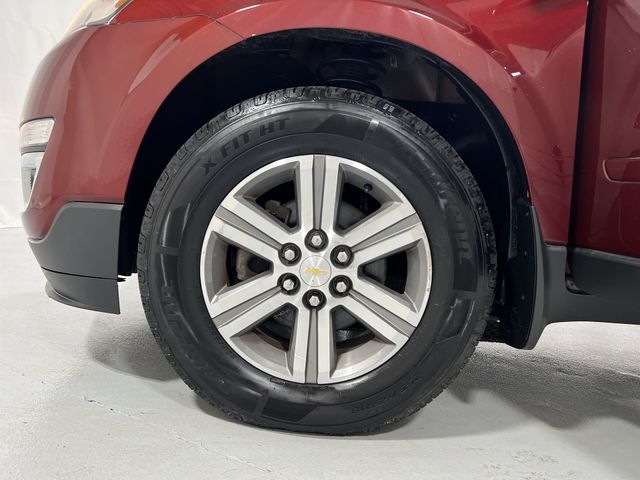 Thumbnail: 2017 Chevrolet Traverse - 7