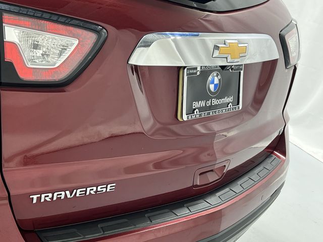 Thumbnail: 2017 Chevrolet Traverse - 29