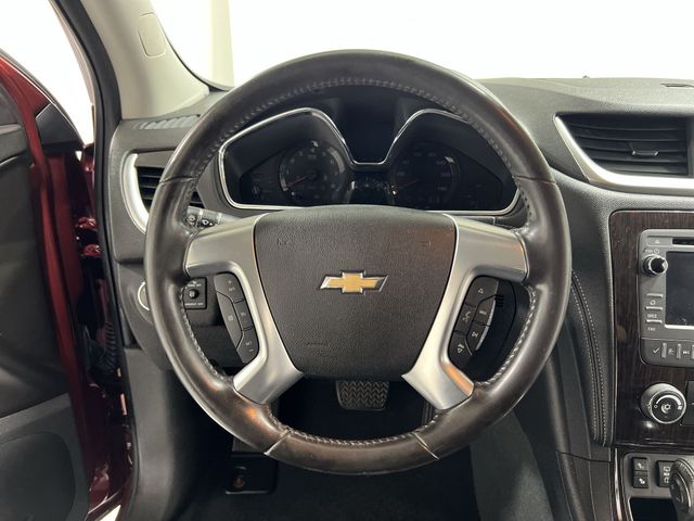 Thumbnail: 2017 Chevrolet Traverse - 9