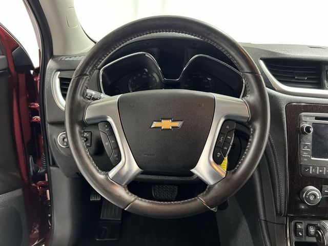 Thumbnail: 2017 Chevrolet Traverse - 9