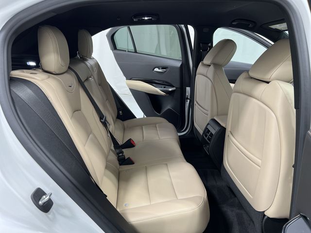 Thumbnail: 2024 Cadillac XT4 - 28