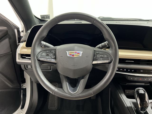 Thumbnail: 2024 Cadillac XT4 - 10