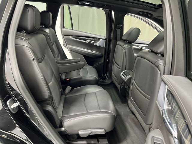 Thumbnail: 2020 Cadillac XT6 - 31