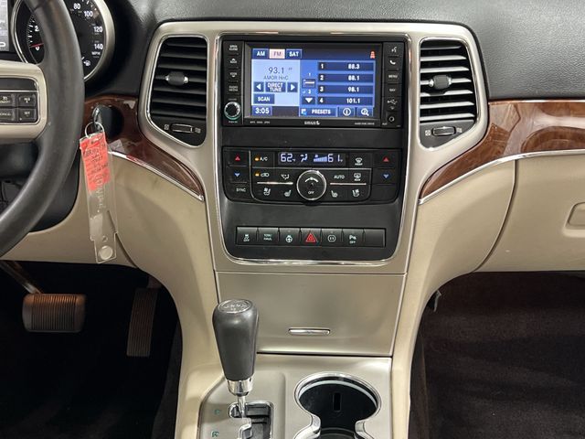 Thumbnail: 2011 Jeep Grand Cherokee - 14