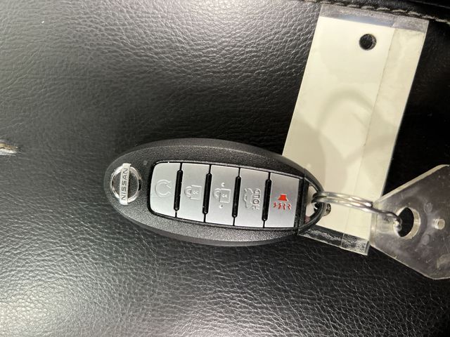 Thumbnail: 2019 Nissan Maxima - 18