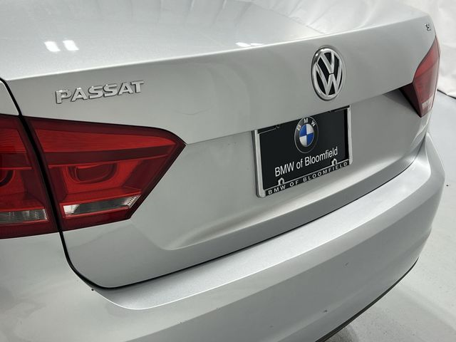 Thumbnail: 2013 Volkswagen Passat - 23