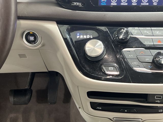 Thumbnail: 2019 Chrysler Pacifica - 29