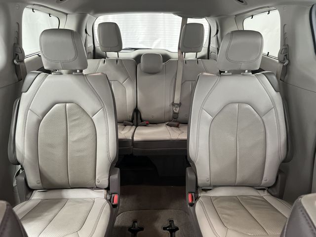 Thumbnail: 2019 Chrysler Pacifica - 13