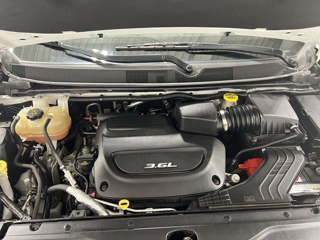 Thumbnail: 2019 Chrysler Pacifica - 9