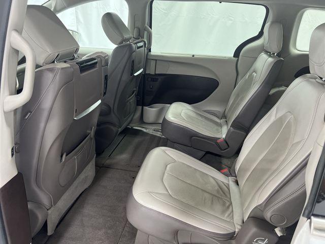Thumbnail: 2019 Chrysler Pacifica - 25