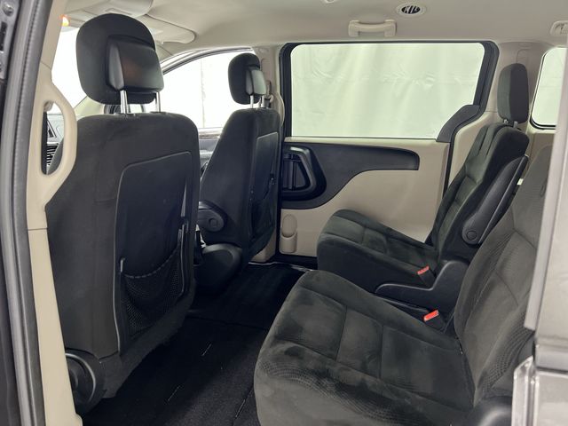 Thumbnail: 2016 Dodge Grand Caravan - 26